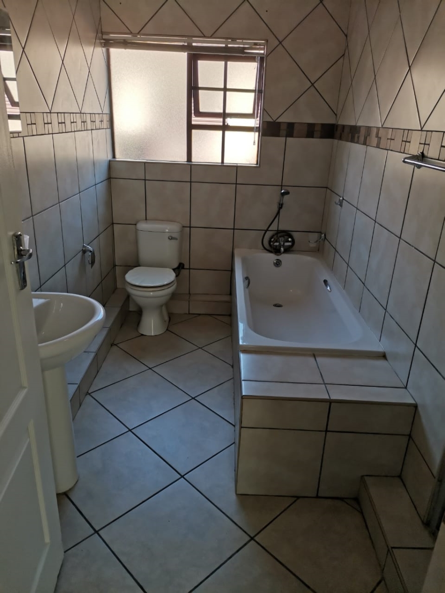 3 Bedroom Property for Sale in Vaalpark Free State